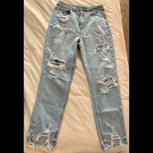 Distressed Stretchy Jeans